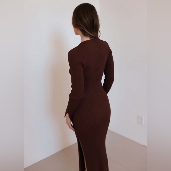 ASTR The Label | Brown Ribbed Knit Long Sleeve Maxi Bodycon Cut Out Dress M - Picture 3 of 10